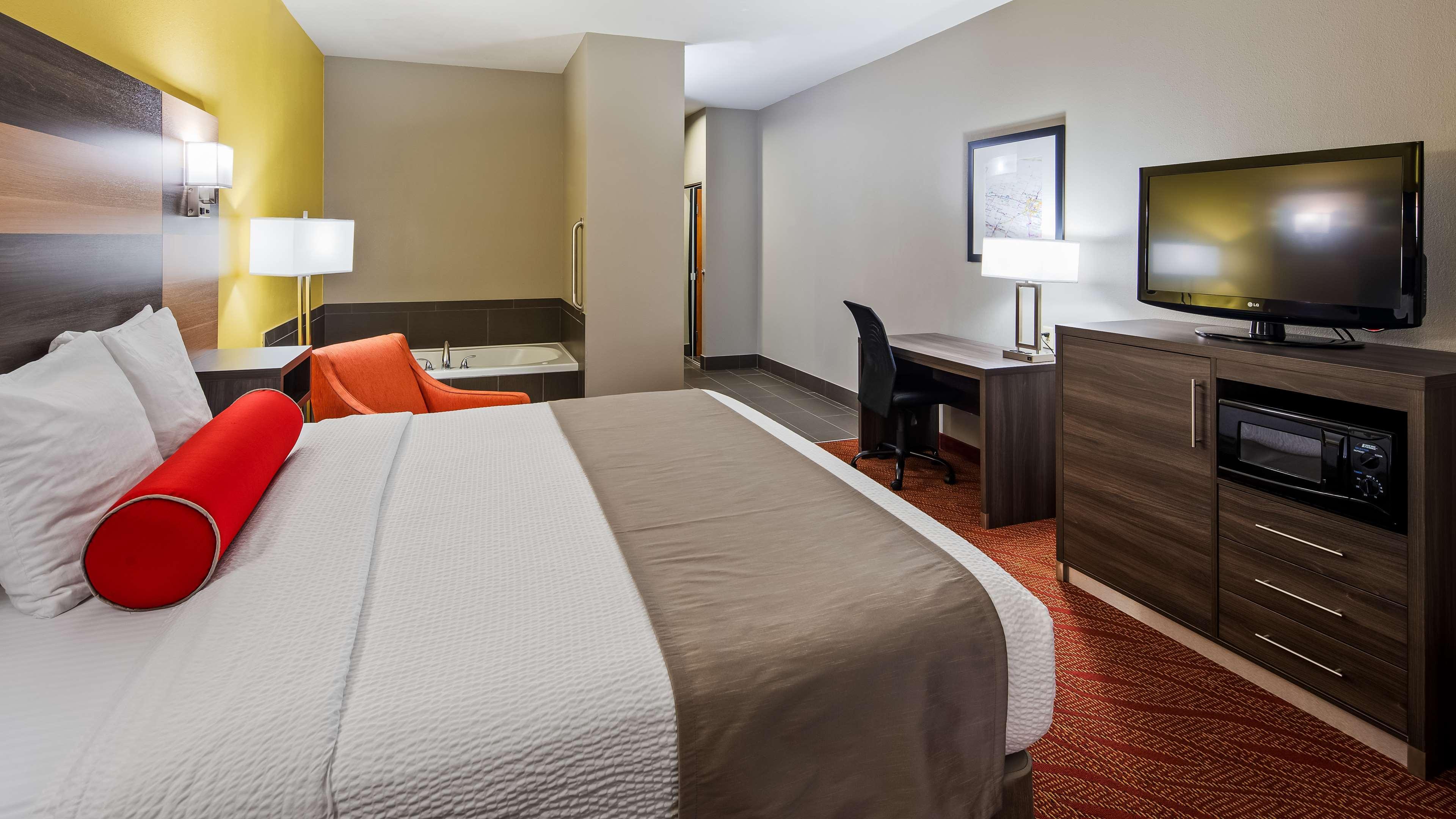 Best Western Plus Midwest City Inn & Suites Экстерьер фото