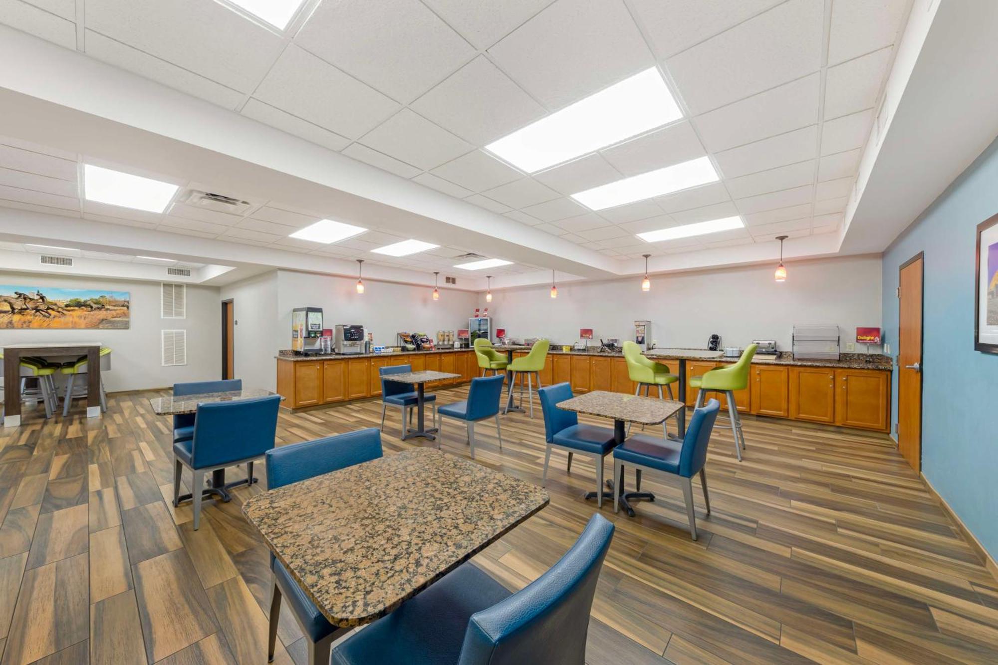 Best Western Plus Midwest City Inn & Suites Экстерьер фото