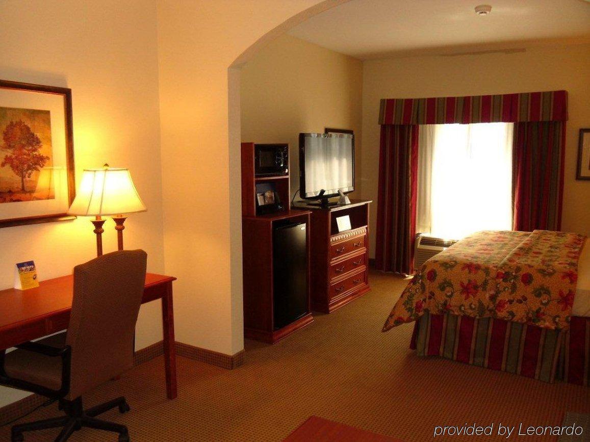 Best Western Plus Midwest City Inn & Suites Номер фото