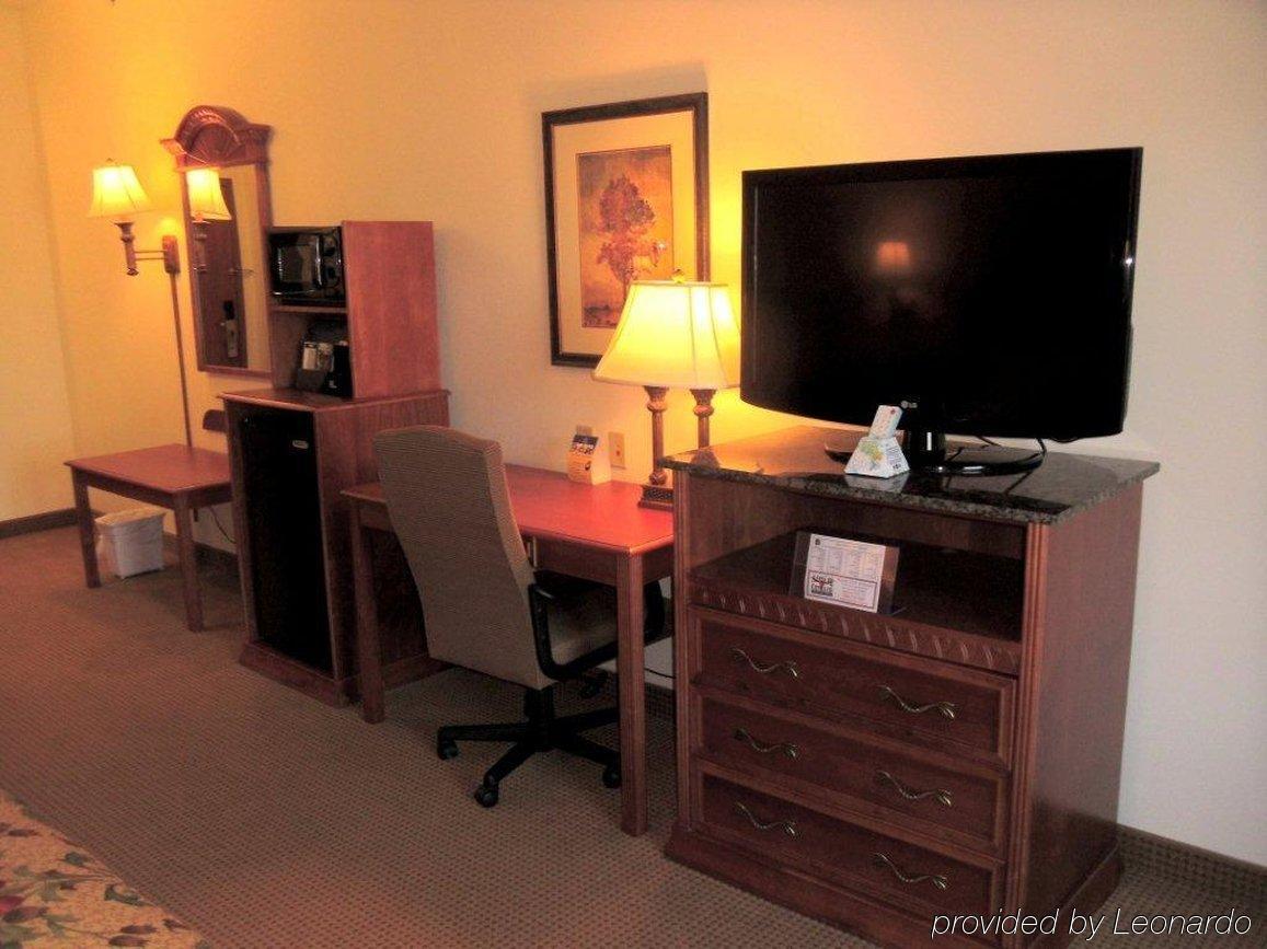 Best Western Plus Midwest City Inn & Suites Экстерьер фото