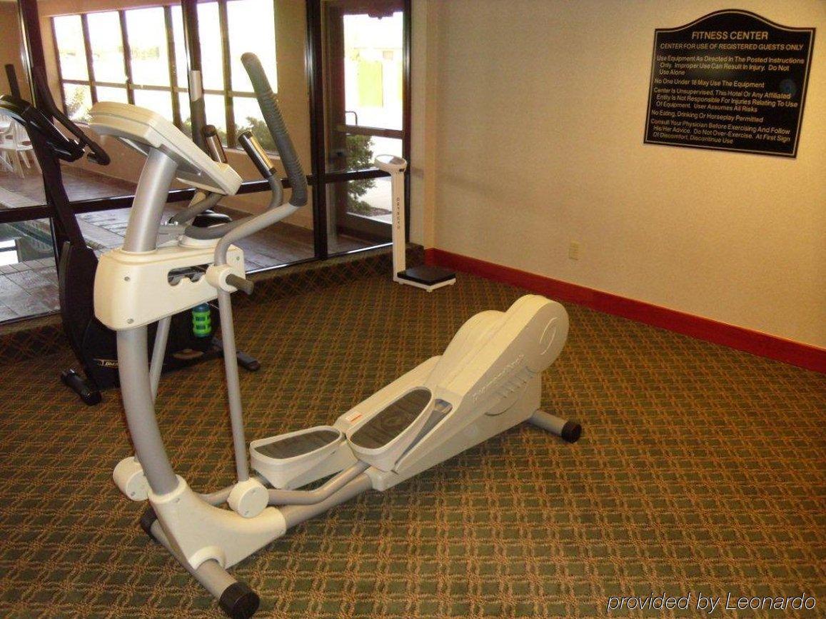 Best Western Plus Midwest City Inn & Suites Удобства фото